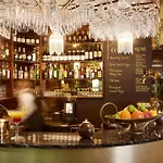 Готель Bohema Boutique &