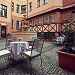 Bohema Boutique &