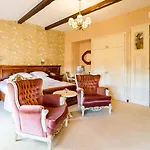 Bohema Boutique & Готель 5*