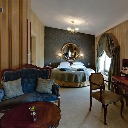 Bohema Boutique & 5*