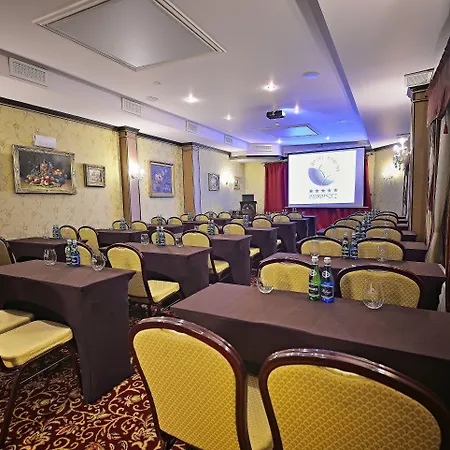 Bohema Boutique & 5* Μπίντγκοστς