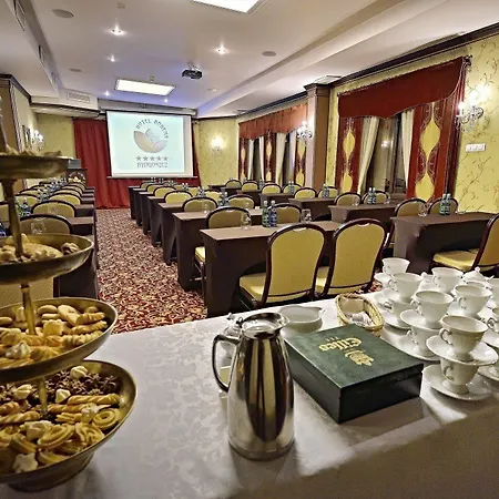Bohema Boutique & 5* Μπίντγκοστς